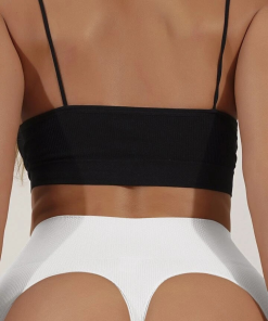 Short gainant découpé – Blanc